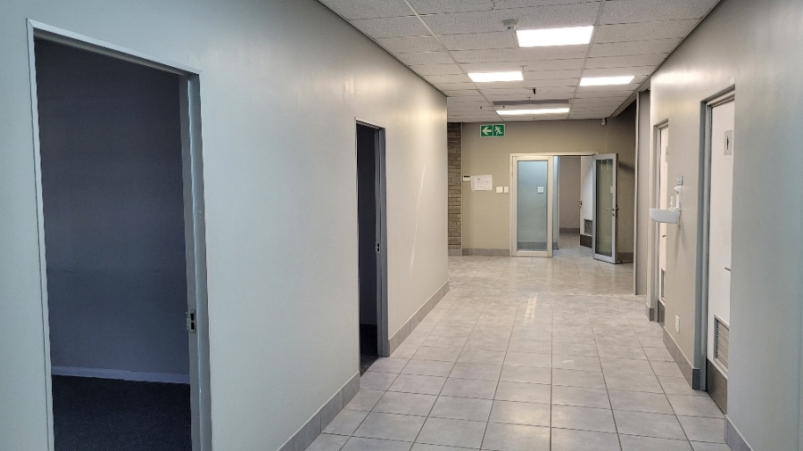 To Let Commercial Property for Rent in Montague Gardens Western Cape